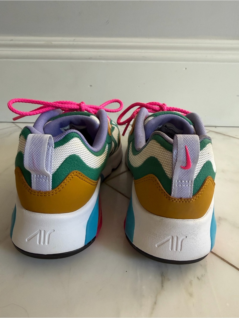 Nike Air Max Air 200 women’s 8 multicolor running exercise workout gym walking - Picture 6 of 12